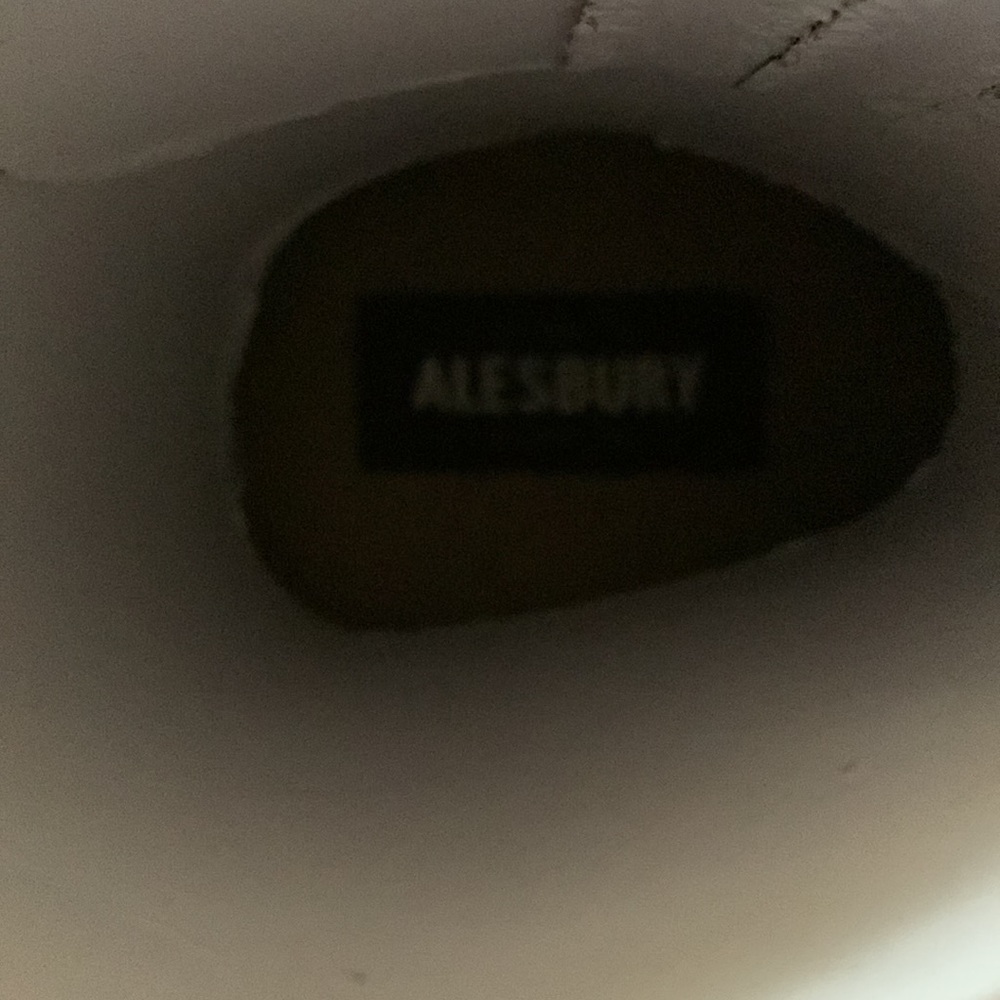 boots - Picture 3 of 3